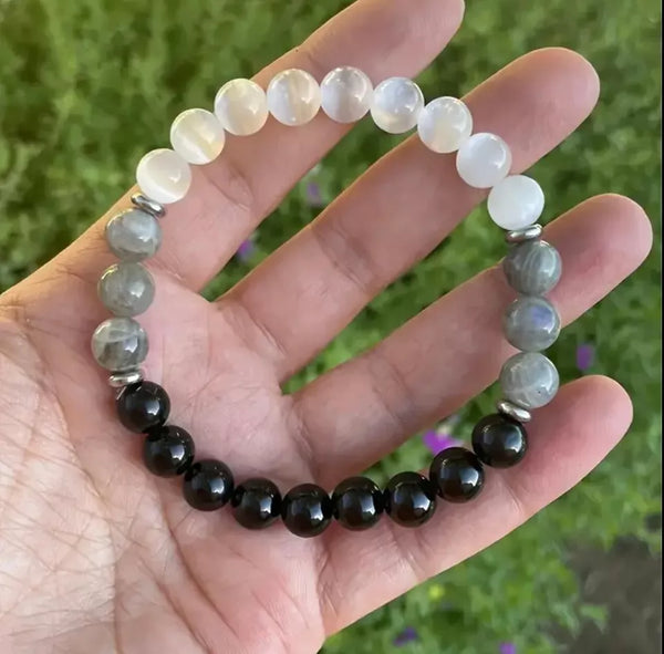 Black & White Beaded Bracelet 8mm Gemstones Jewellery for Healing & Protection